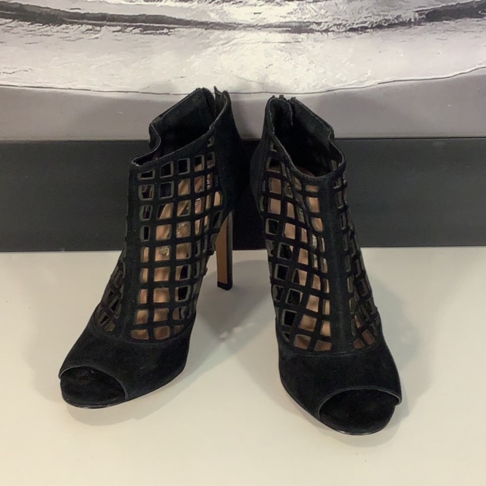 Audrey Brooke “Marseille” Black Suede Open Toe Gladiator Heels Bootie Sz 7.5 M - Picture 1 of 10
